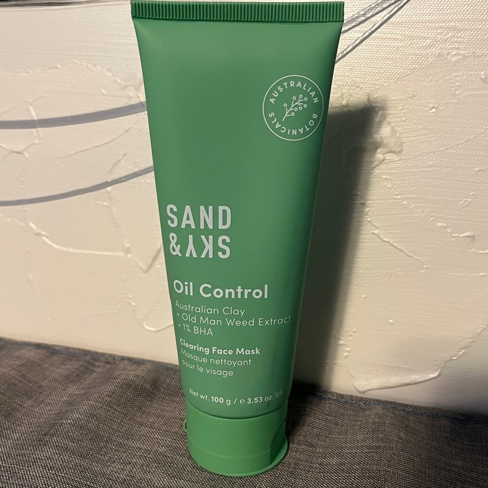 Sand & Sky oil control clearing face mask